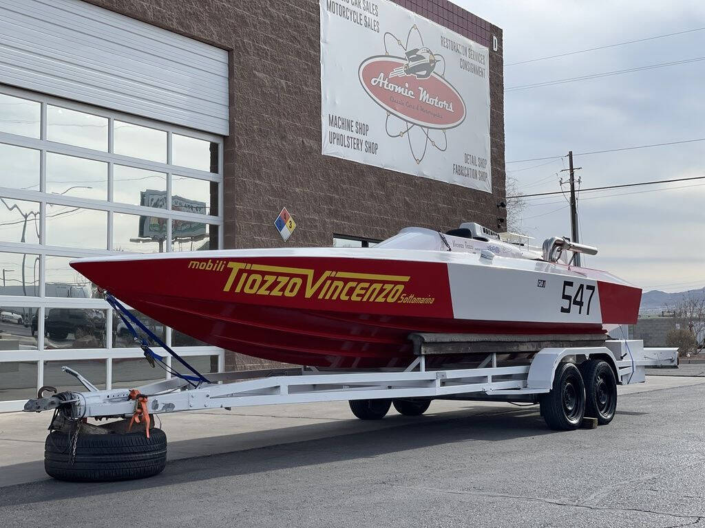 1984 Tiozzo Molinari Falcon BPM Race Boat 1