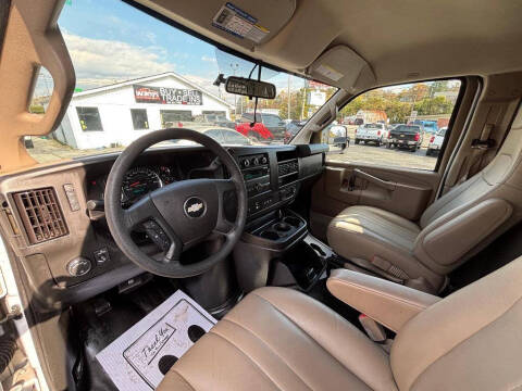 2021 Chevrolet Express 2500