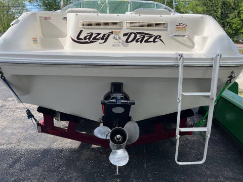 1998 Sea Ray 215EC