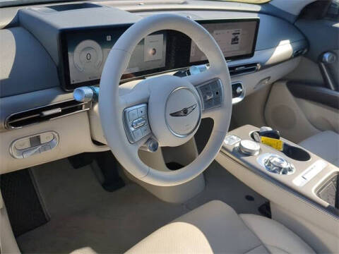 2024 Genesis GV60 Standard