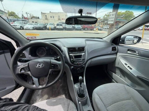 2016 Hyundai Accent SE