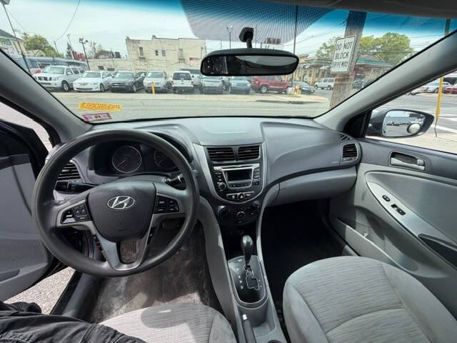 2016 Hyundai Accent SE
