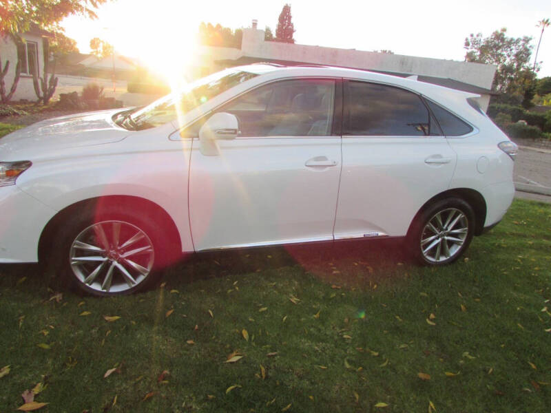 2015 Lexus RX 450h's photo