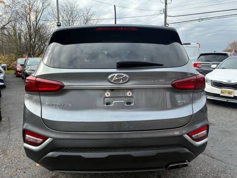 2019 Hyundai Santa Fe SE 2.4L