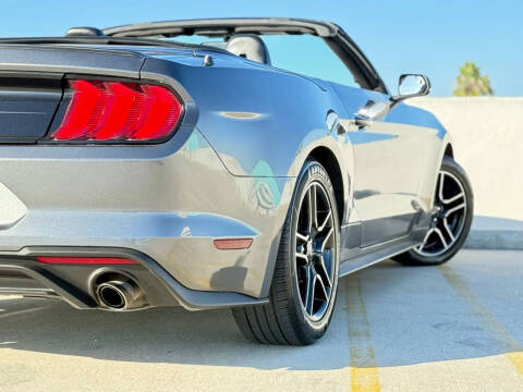 2020 Ford Mustang
