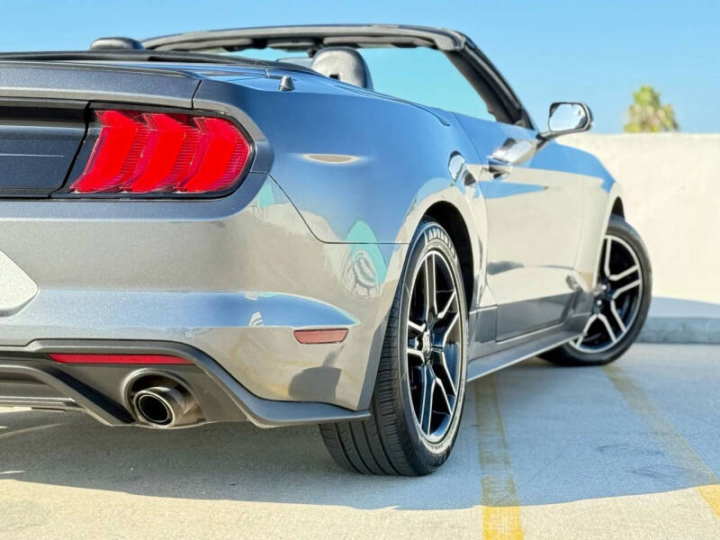 2020 Ford Mustang
