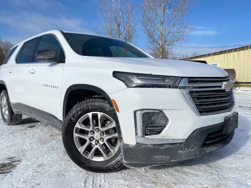 2022 Chevrolet Traverse for sale at GLOVECARS.COM LLC in Johnstown NY