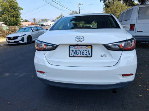 2017 Toyota Yaris iA