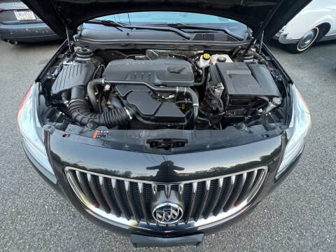 2012 Buick Regal Premium 1