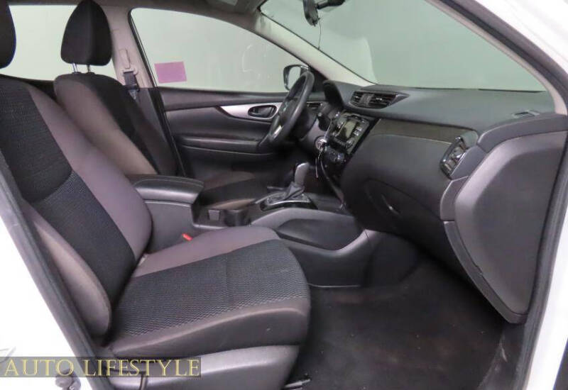 2017 Nissan Rogue Sport S