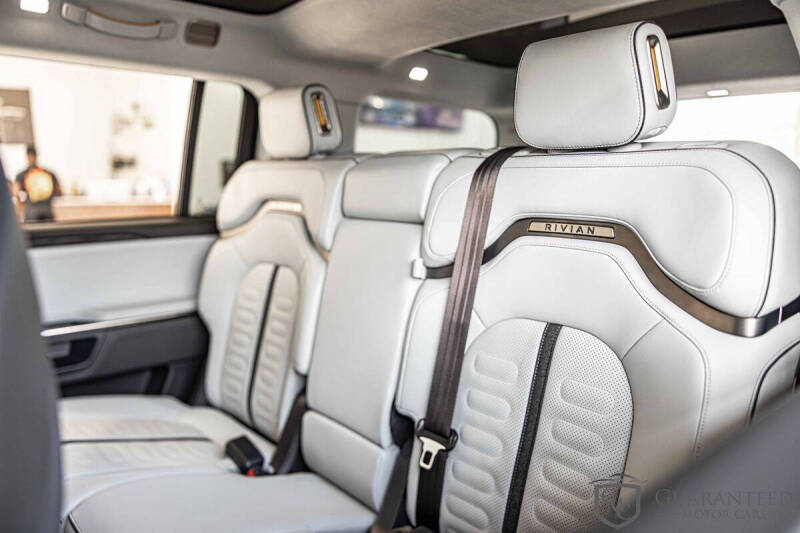 2023 Rivian R1S Launch Edition