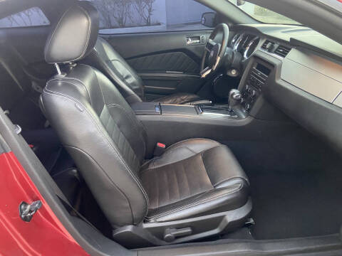 2010 Ford Mustang V6