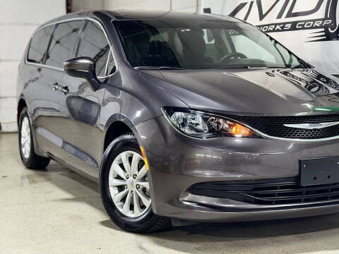 2017 Chrysler Pacifica Touring