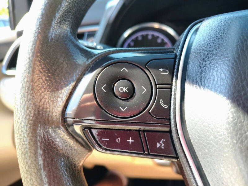 2020 Toyota Camry LE