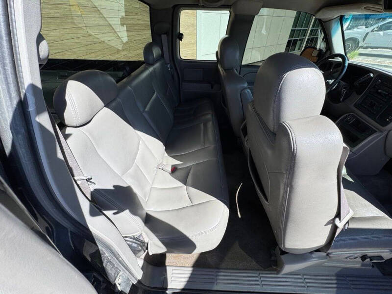 2005 GMC Sierra 2500HD