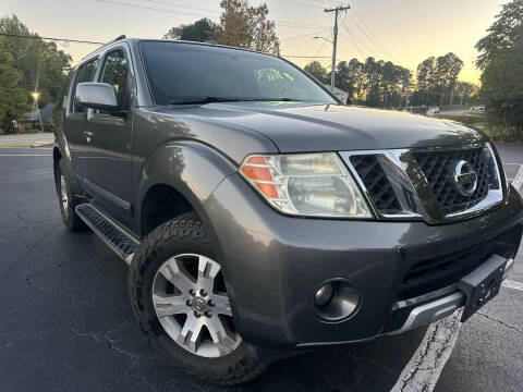 2008 Nissan Pathfinder for sale at Amazing Luxury Motors LLC in Gainesville GA