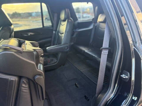 2017 Cadillac Escalade Platinum