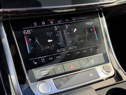 2019 Audi Q8 quattro Premium Plus 55 TFSI