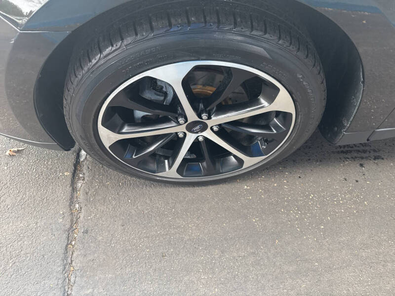 2015 Ford Taurus SEL