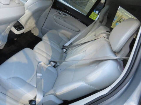 2019 Volvo XC90 T5 Momentum