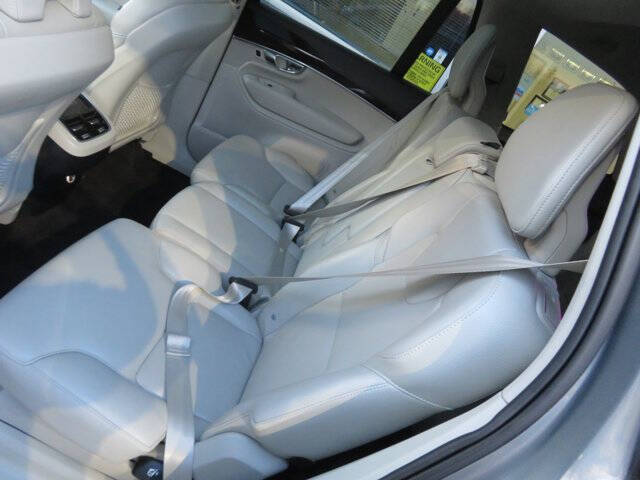 2019 Volvo XC90 T5 Momentum