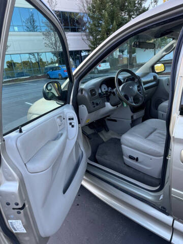 2005 Dodge Grand Caravan SXT