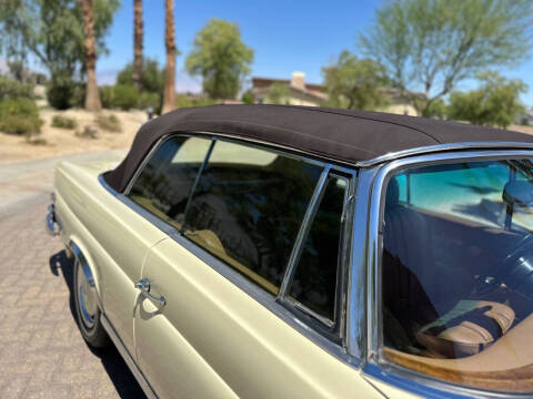 1969 Mercedes-Benz 280-Class