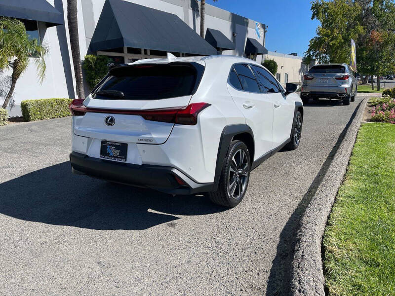2021 Lexus UX 200