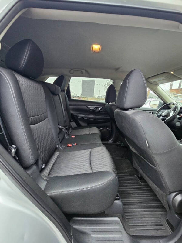 2018 Nissan Rogue SV