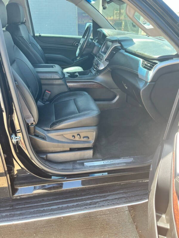 2017 GMC Yukon XL SLT