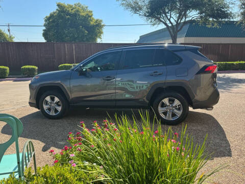 2022 Toyota RAV4 Hybrid LE
