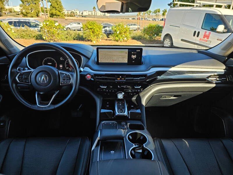 2024 Acura MDX w/Tech