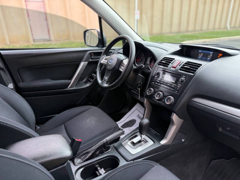 2015 Subaru Forester 2.5i