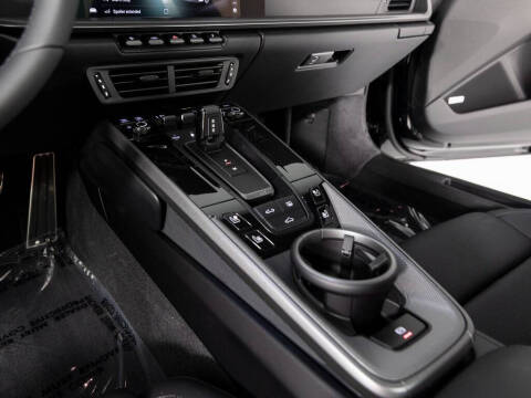 2025 Porsche 911 Carrera