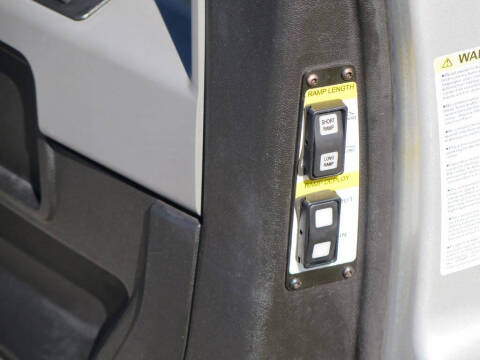 2014 AM General MV-1