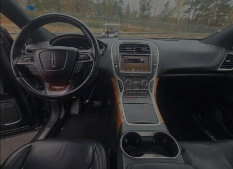 2019 Lincoln Nautilus Select