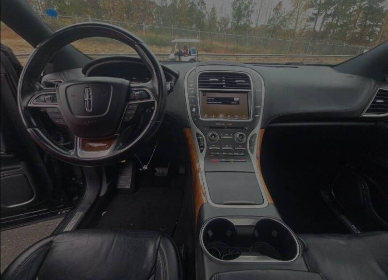 2019 Lincoln Nautilus Select