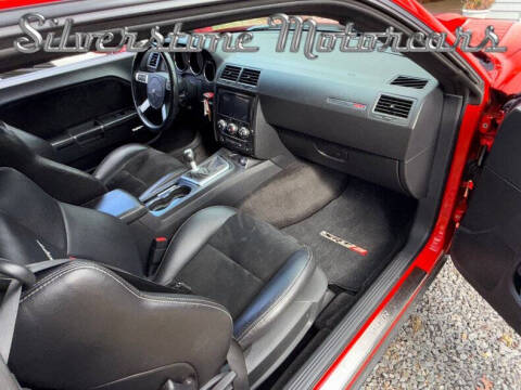 2010 Dodge Challenger SRT8