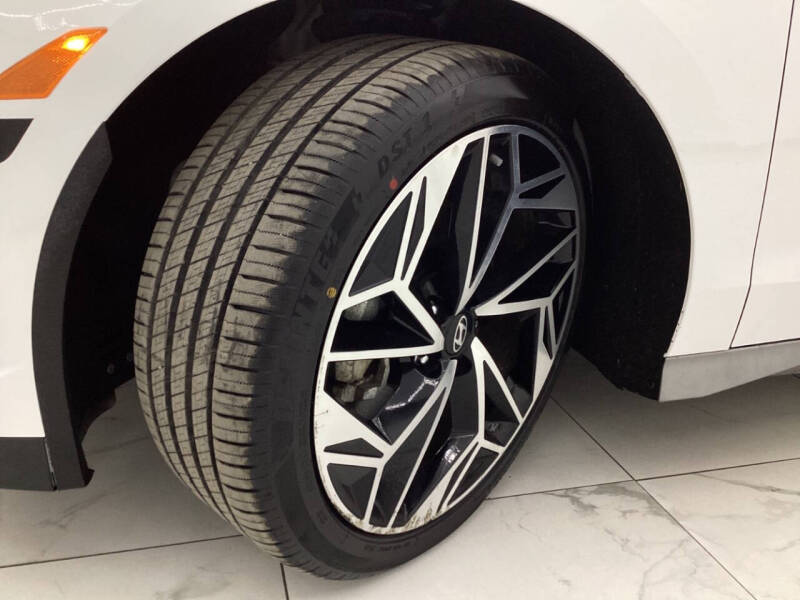 2023 Hyundai IONIQ 6 SEL