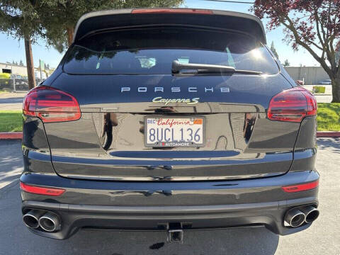 2017 Porsche Cayenne S E-Hybrid