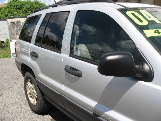 2004 Jeep Grand Cherokee Laredo