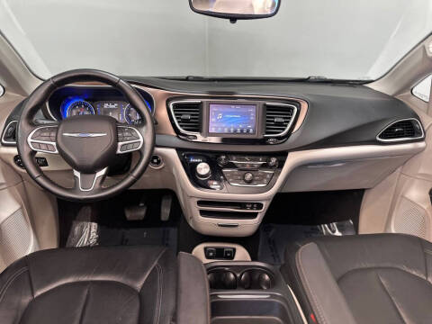 2018 Chrysler Pacifica Touring L