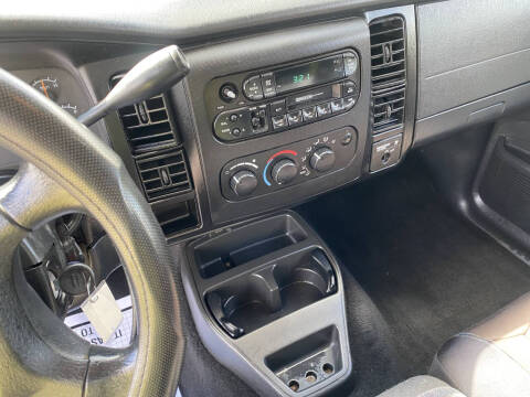 2001 Dodge Dakota Sport