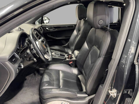 2017 Porsche Macan S