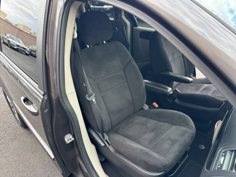2014 Dodge Grand Caravan SE