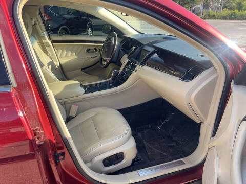 2015 Ford Taurus Limited