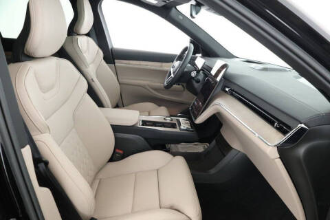 2025 Volvo EX90 Twin Plus 6P