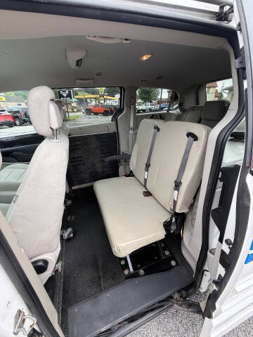 2013 Dodge Grand Caravan American Value Package