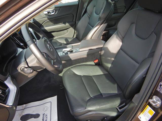 2025 Volvo S60 B5 Core