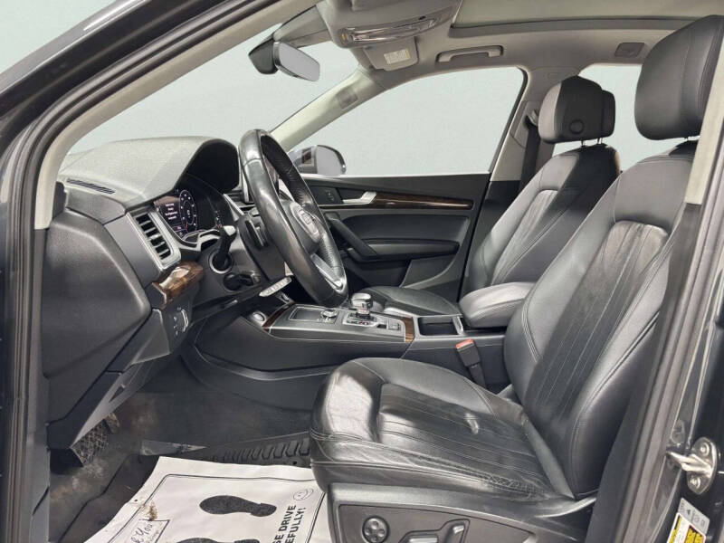 2018 Audi Q5 2.0T quattro Premium Plus